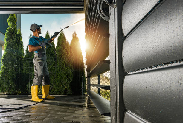 Pressure Washing Contractors in Minneola, FL